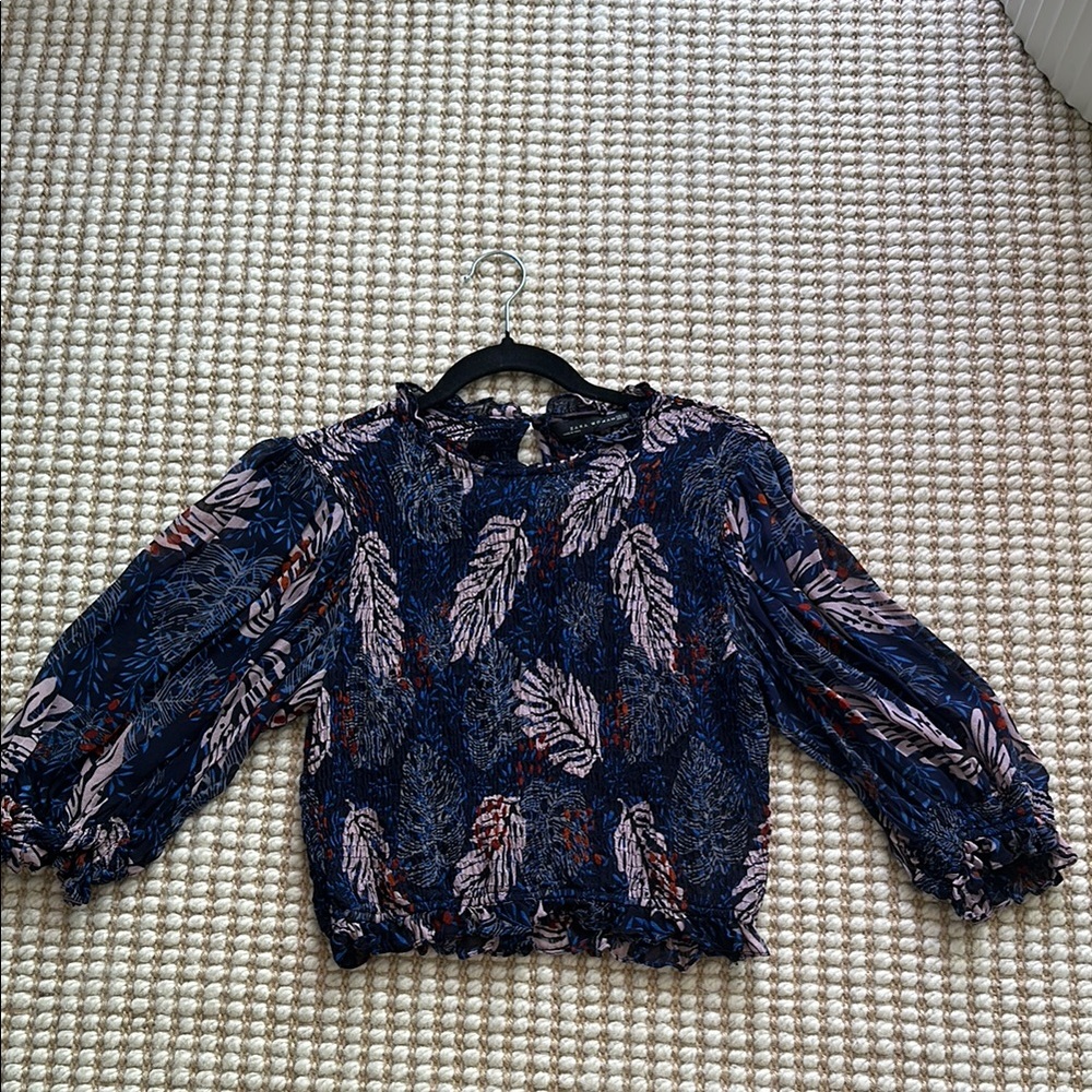Floral Patterned Blouse with Puff Sleeves
